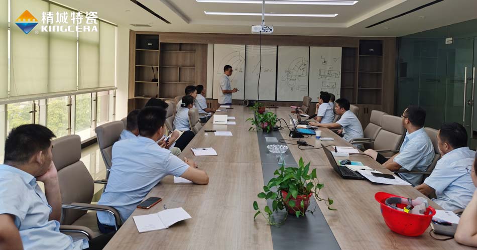 强化专业手艺，提高效劳水平  营销部开展营业手艺培训